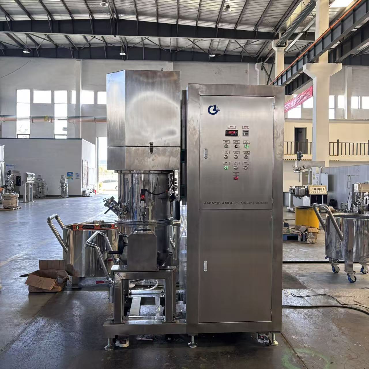 Principales características de rendimiento y aplicaciones del mezclador planetario doble 50L