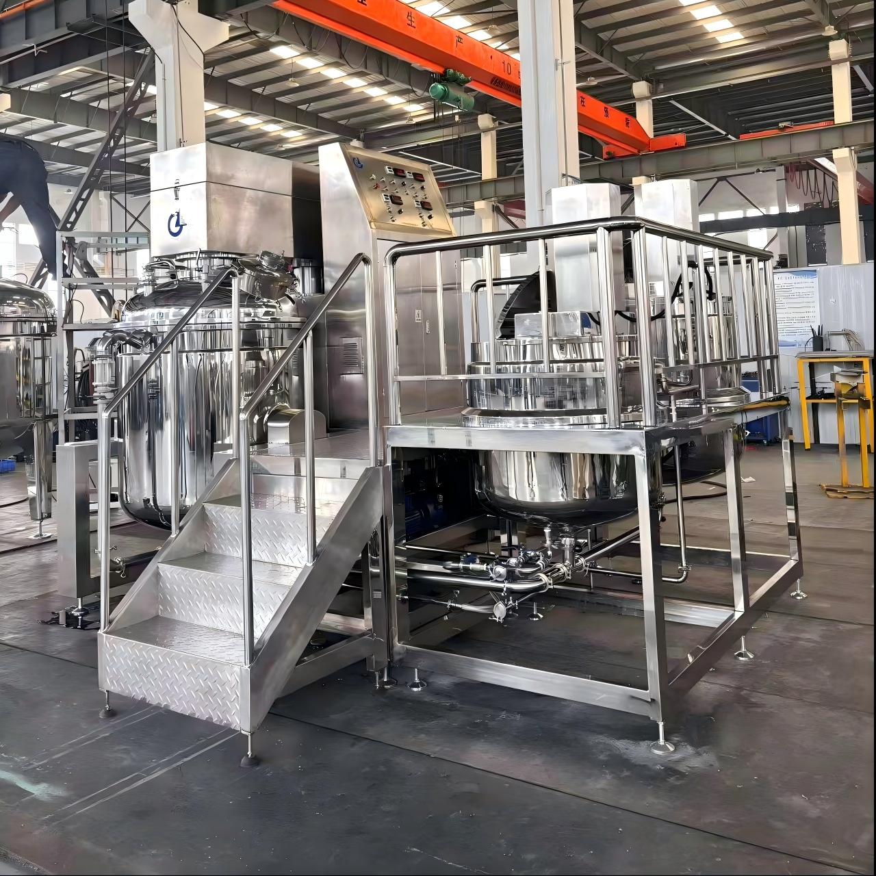 ¿Cuál es la diferencia entre un emulsionante homogeneiy un mezclador planetario?